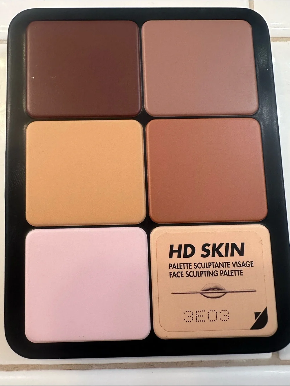 Makeup Forever Cream Concealer & Highlight Palette —